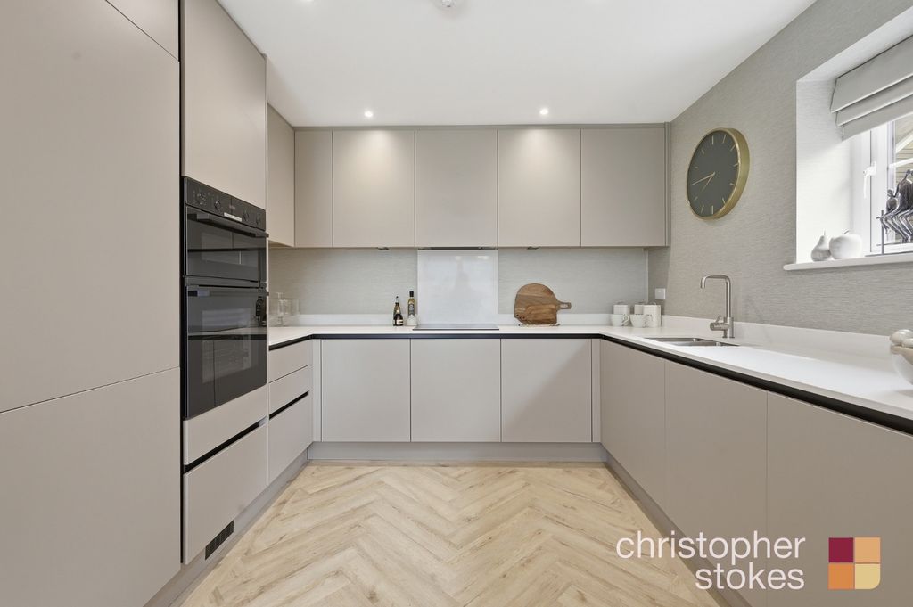 Property photo 3 of 24 4969142