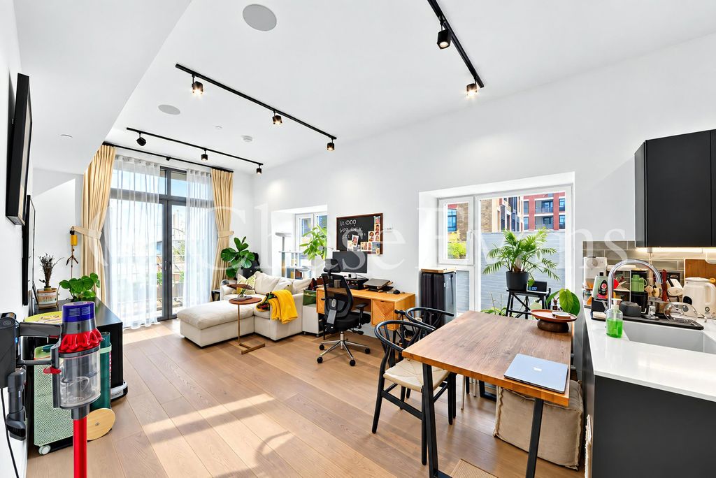 Property photo 1 of 12 Living Area