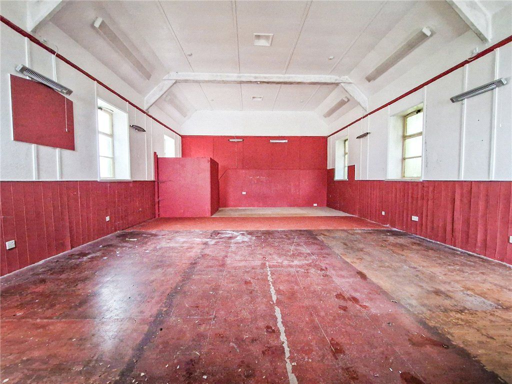 Property photo 2 of 9 Internal