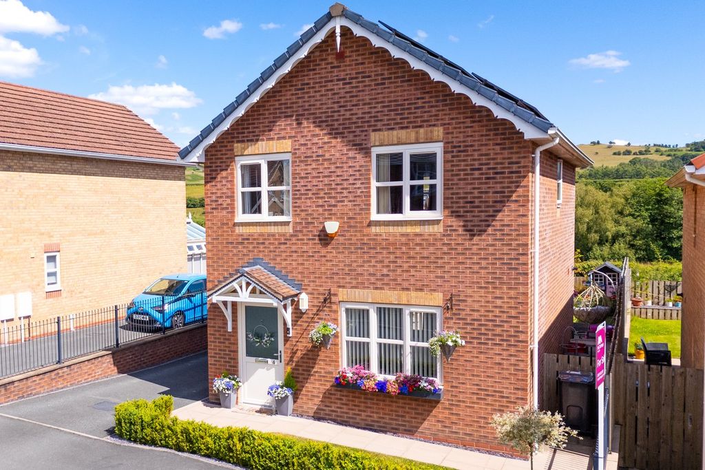 Property photo 1 of 70