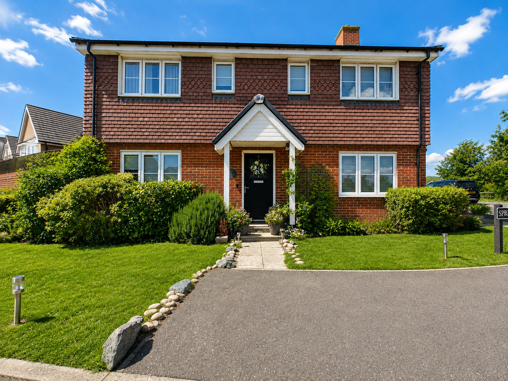 Property photo 1 of 10 Front