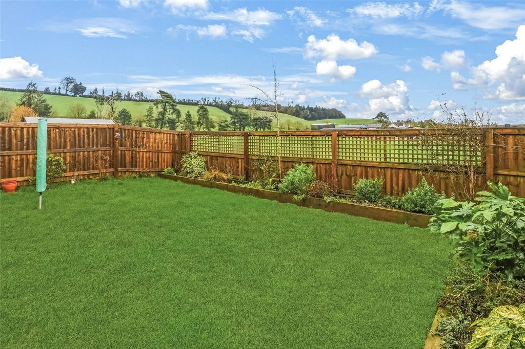 Property photo 2 of 22 2 - Picture No. 21