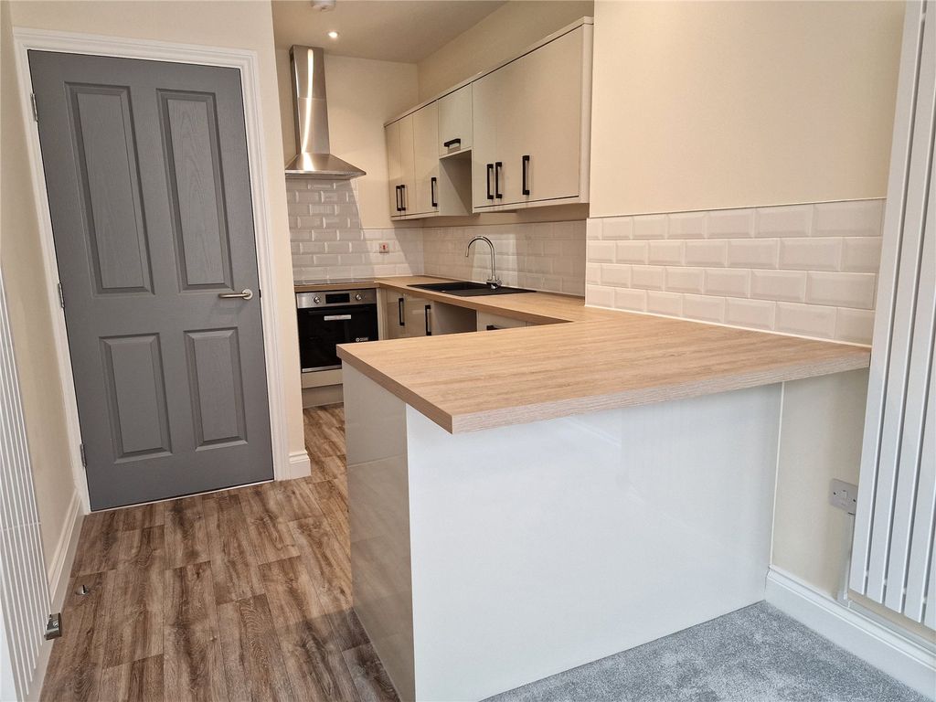 Property photo 1 of 14 Picture No. 06