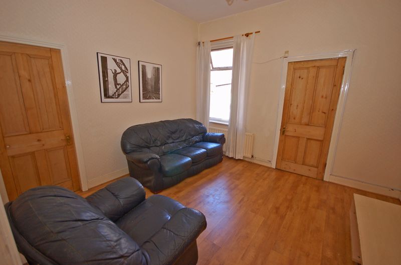 Property photo 1 of 6 Photo 7