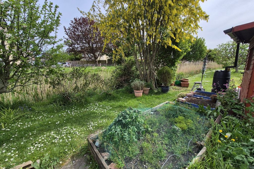 Property photo 2 of 14 Riverbank