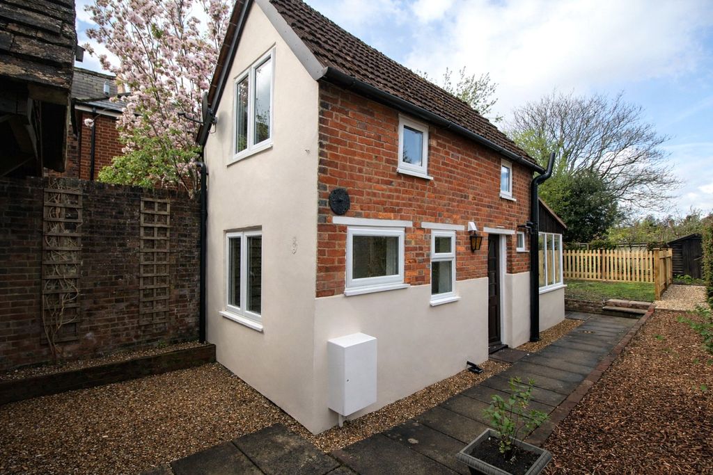 Property photo 1 of 8 Picture No. 06