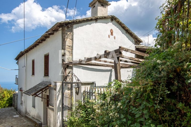 Property photo 3 of 25