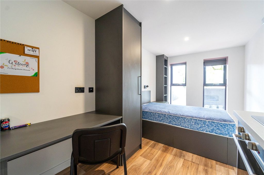 Property photo 3 of 7 Picture No. 19