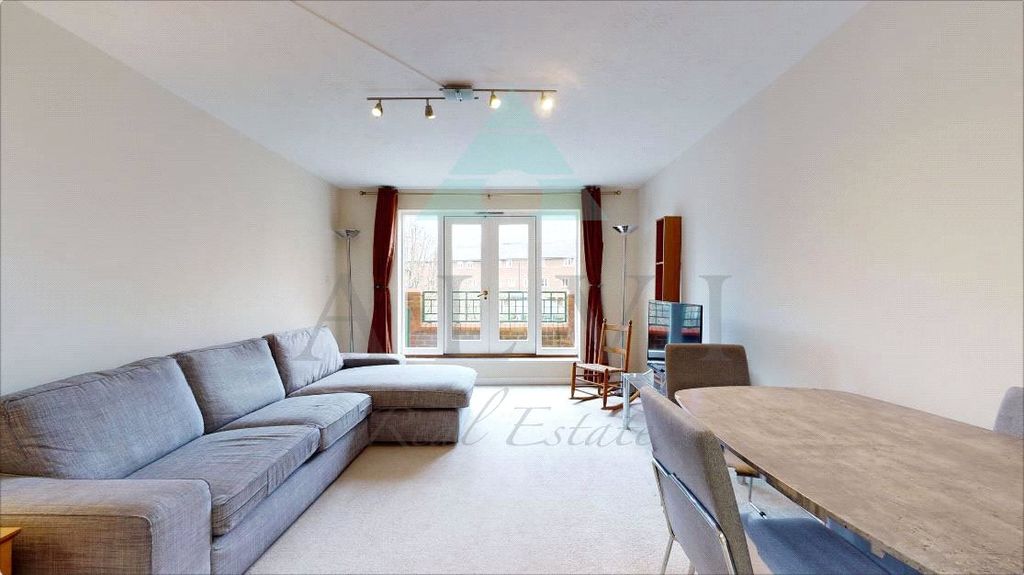 Property photo 2 of 25 Picture No. 02