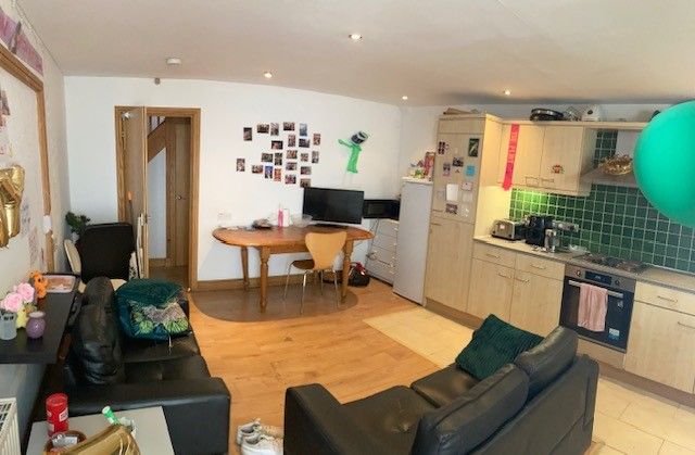 Property photo 3 of 20