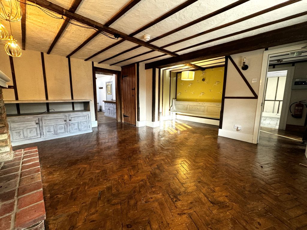 Property photo 3 of 21 Dining Room