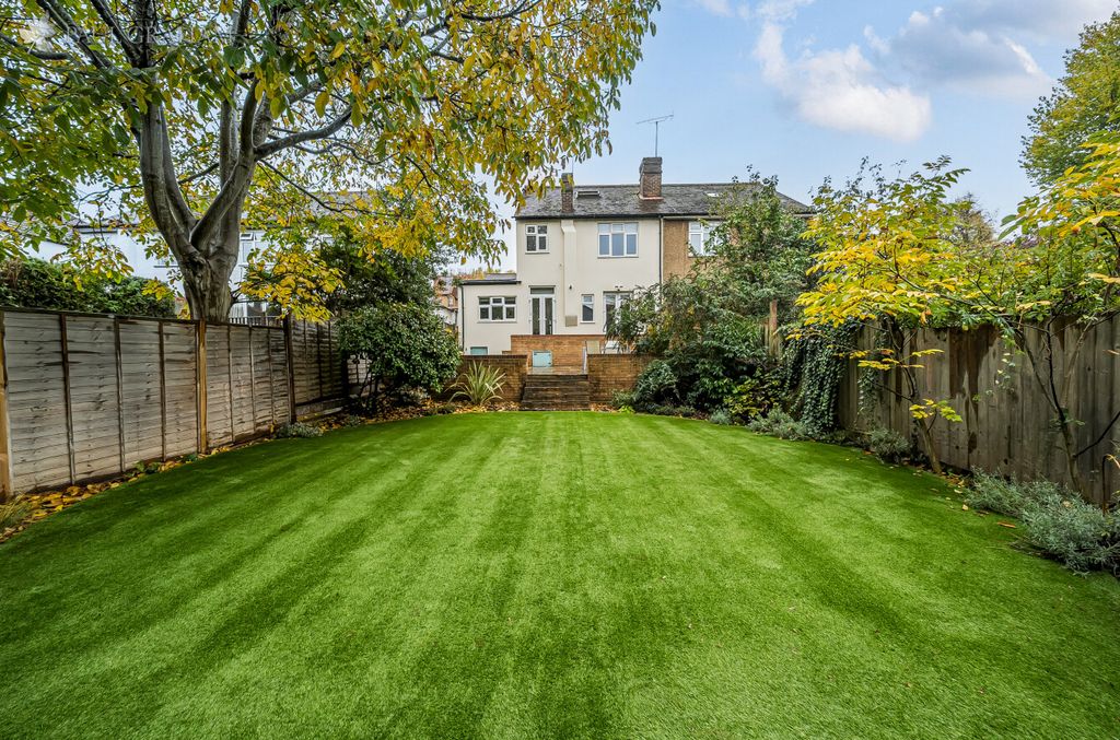 Property photo 3 of 18 0F0B336A-990c-4A24-Bcff-5674E5726402