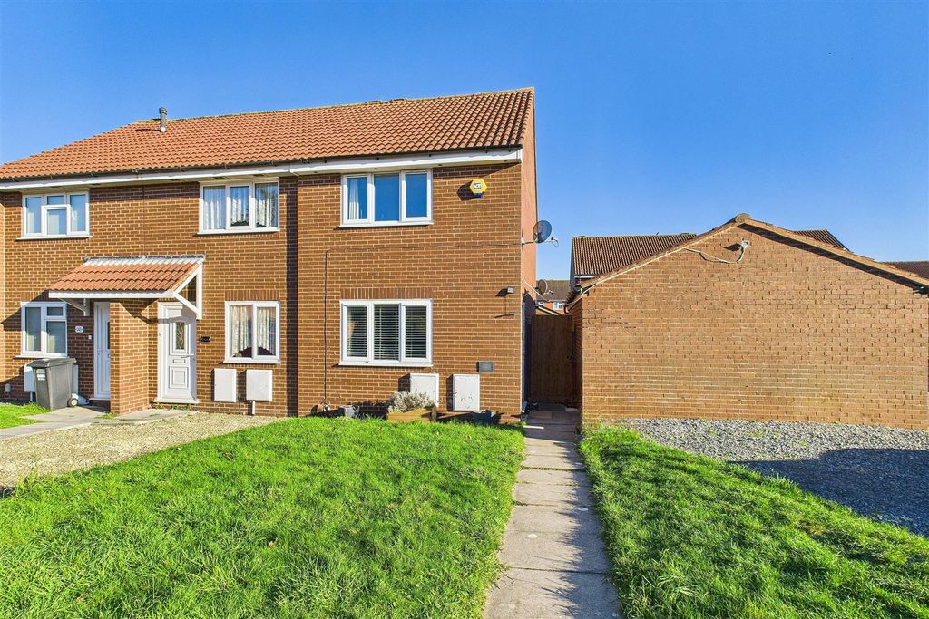 Property photo 1 of 12