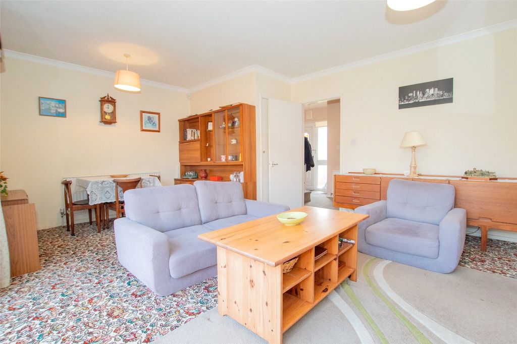 Property photo 3 of 17 Picture No. 23