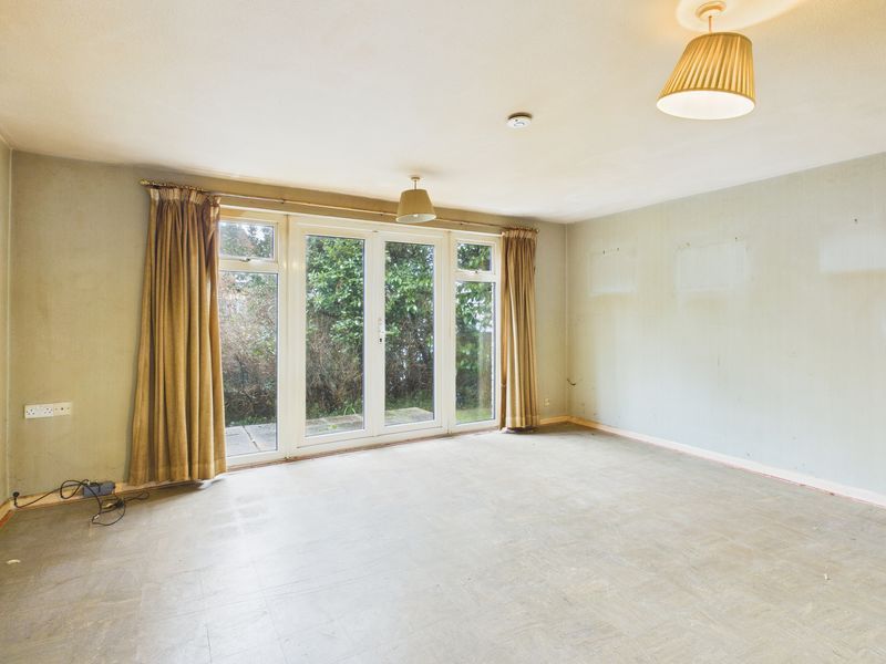 Property photo 2 of 7 Sitting Room