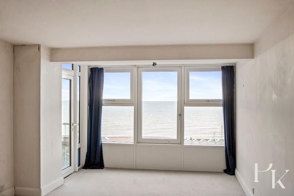 Property photo 2 of 23 Kingsway, 215, Channings, 84-014.Jpg