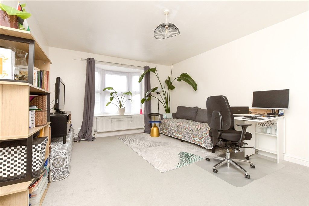 Property photo 2 of 8 Lounge/Diner