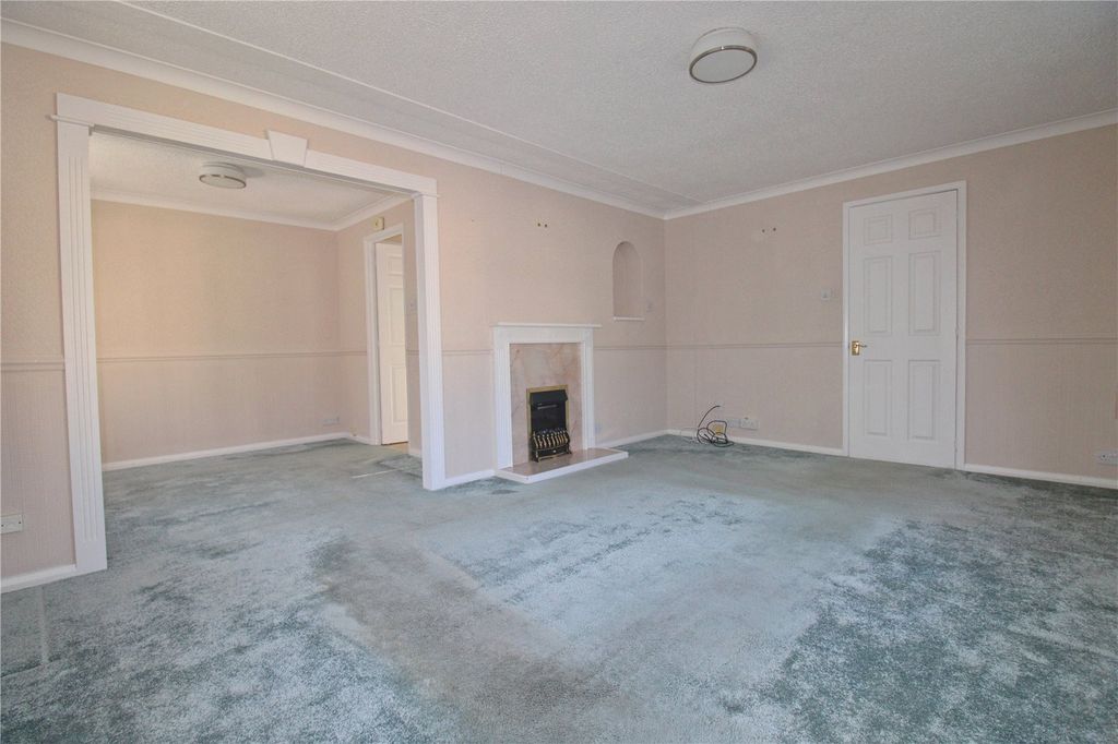 Property photo 3 of 17 Picture No. 23