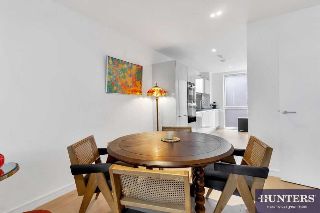 Property photo 3 of 12 Dining Area