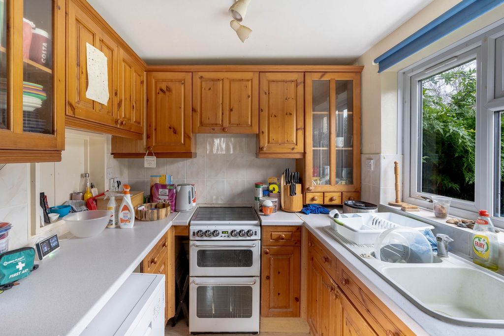 Property photo 2 of 14