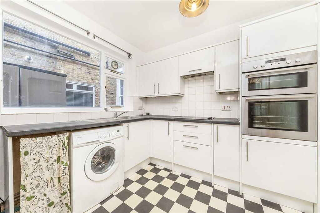 Property photo 3 of 6