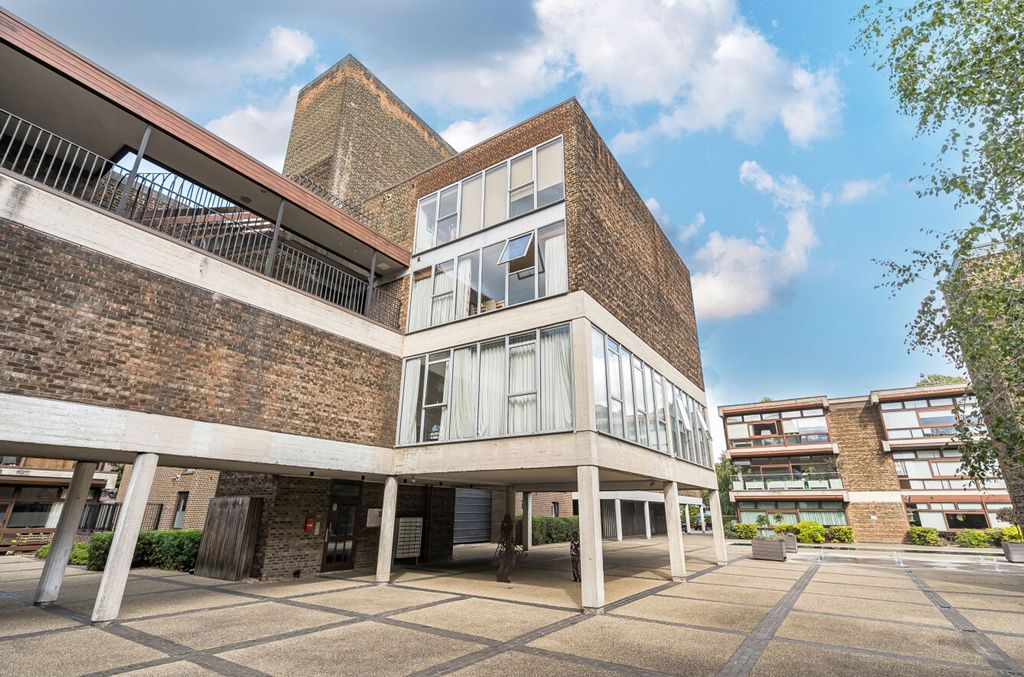 Property photo 3 of 14