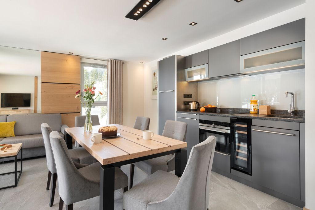 Property photo 3 of 26