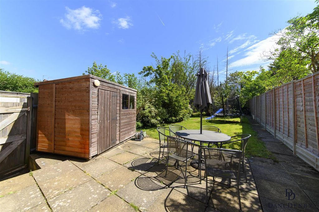 Property photo 3 of 13