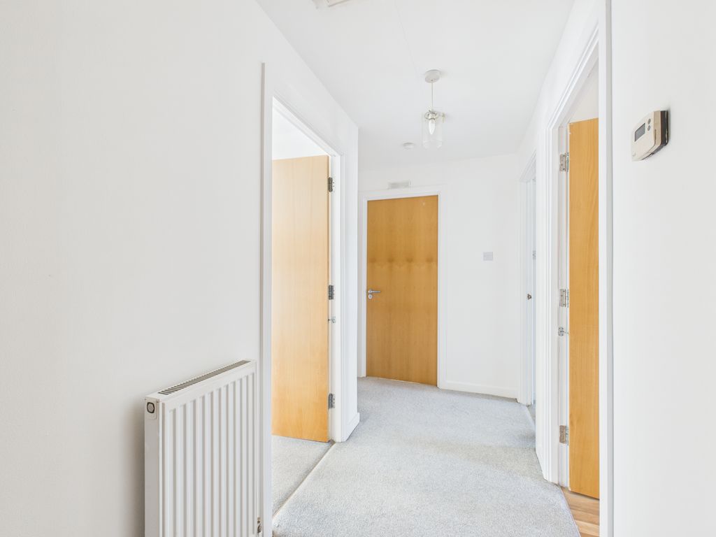 Property photo 3 of 14 Cam05526G0-Pr0039-Still009