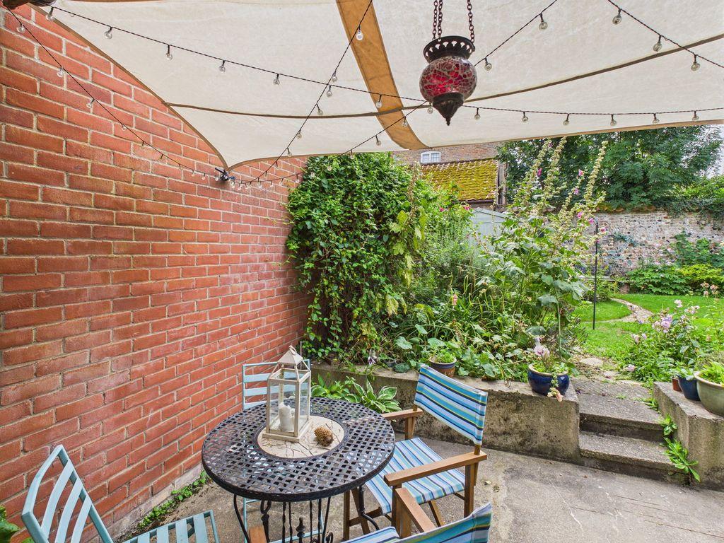 Property photo 1 of 21