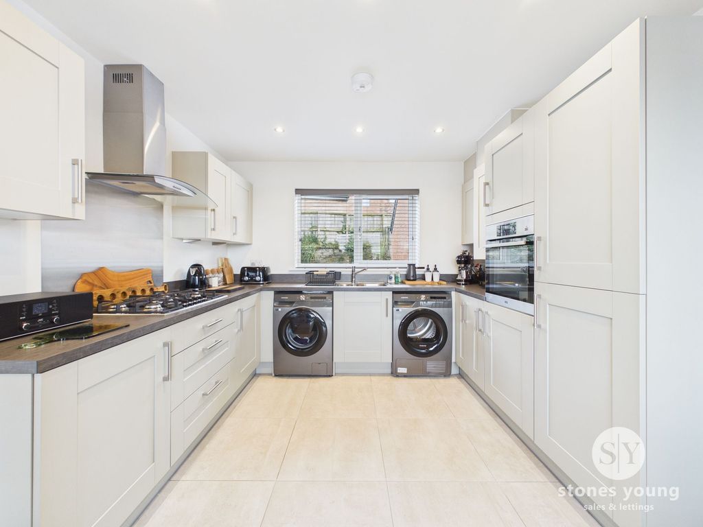 Property photo 3 of 23