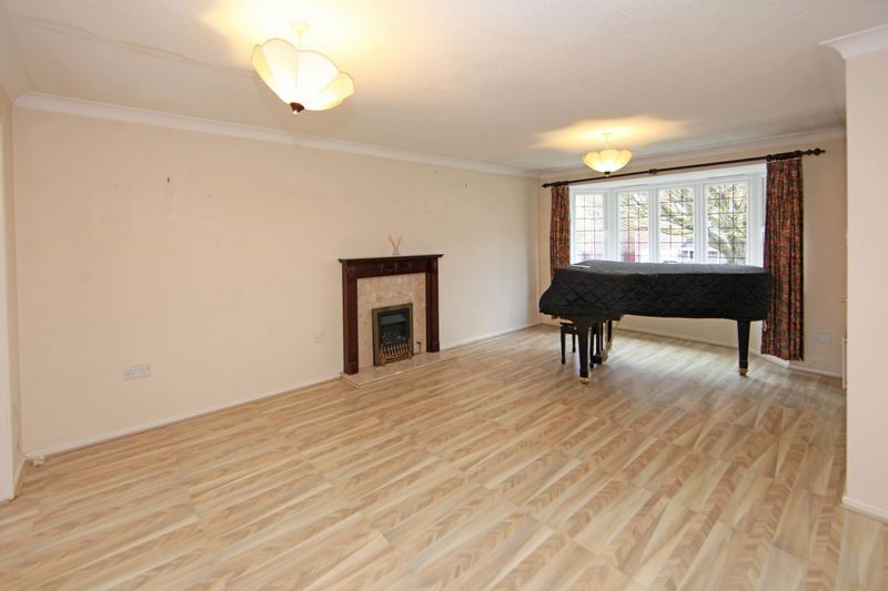 Property photo 3 of 21 Photo 5