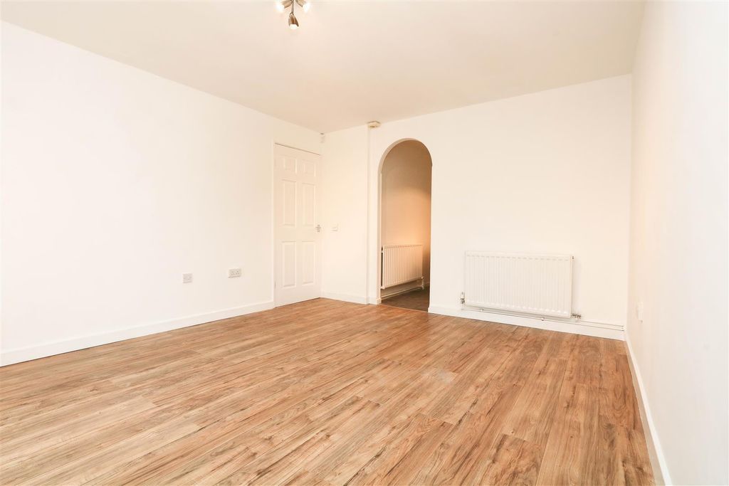 Property photo 2 of 8 Eoakrokyukiqiket7Wjxhq.Jpg
