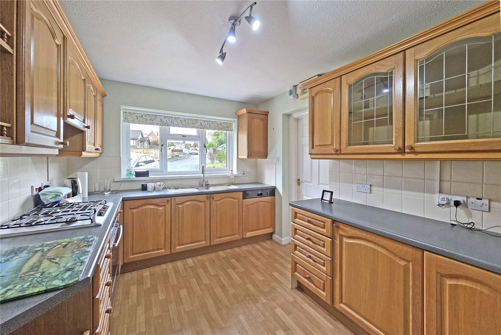 Property photo 3 of 13 Picture No. 10
