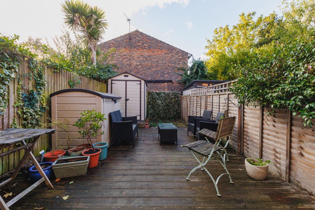 Property photo 2 of 13