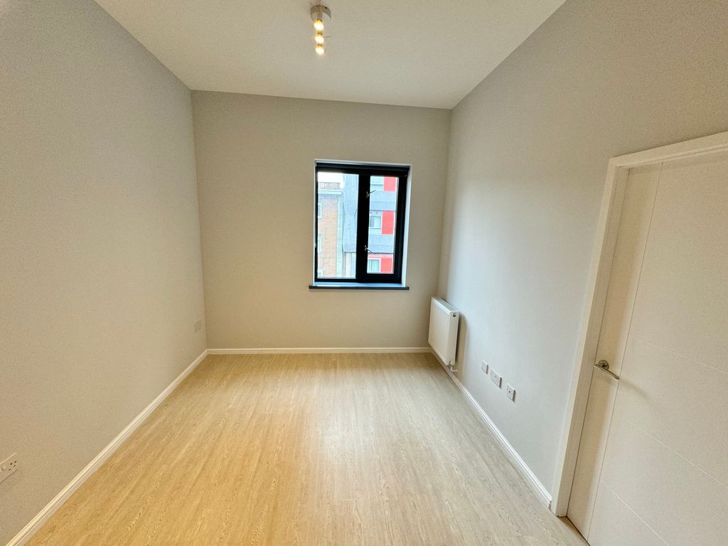 Property photo 3 of 4