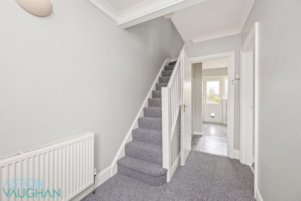 Property photo 3 of 12 4560492