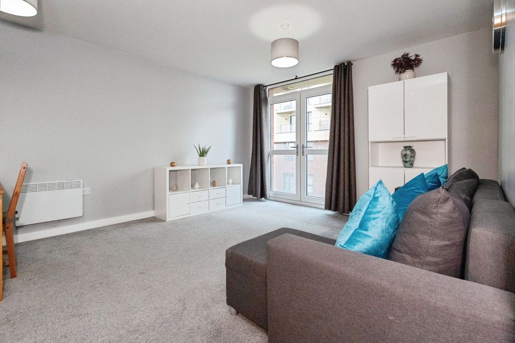 Property photo 2 of 12 Pbox-Img.Jpg