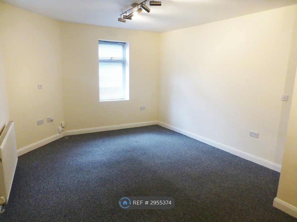 Property photo 2 of 6 Living Room