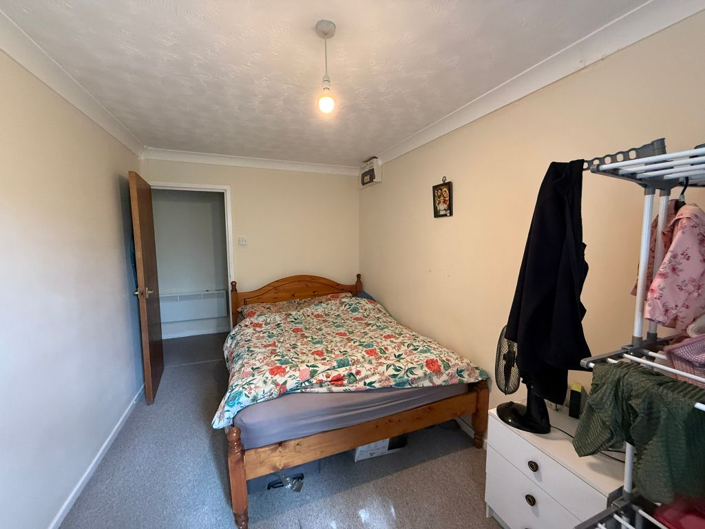 Property photo 3 of 8 Bedroom