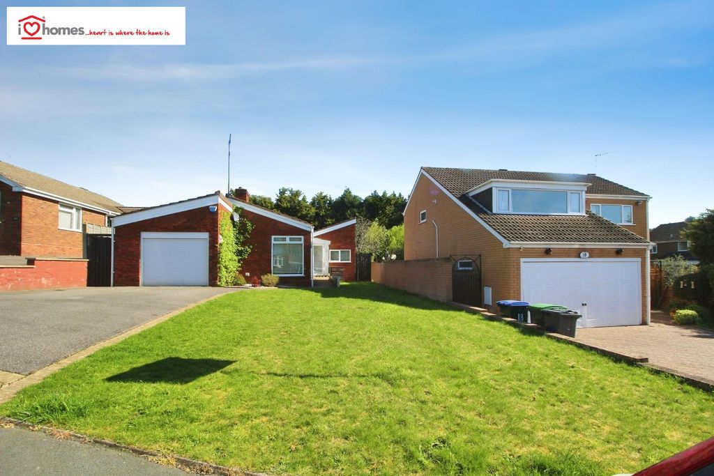 Property photo 1 of 17 Photo 19