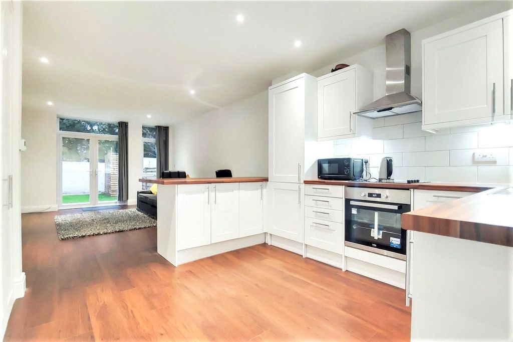 Property photo 1 of 11 Picture No. 01