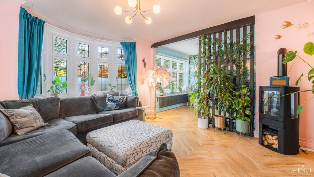 Property photo 2 of 57 5335795