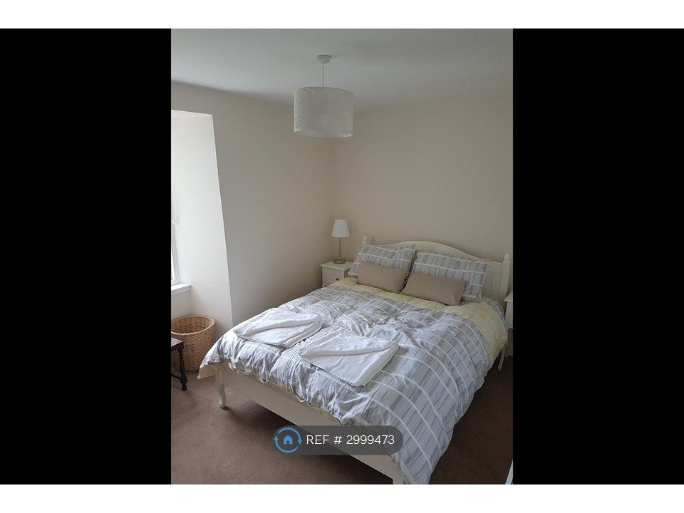 Property photo 3 of 12 Double Bedroom
