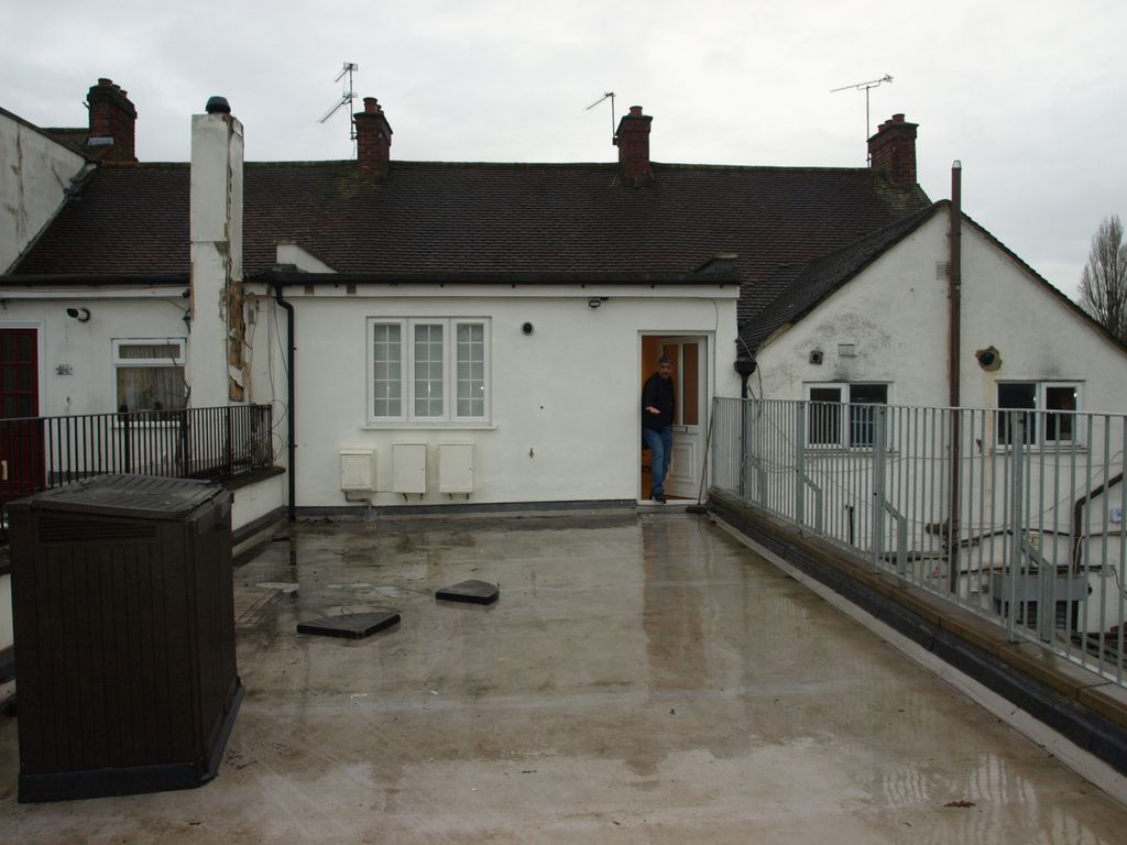 Property photo 1 of 8 Gated Large 2 Bedroom Flat Above Commercial Premises With Private Courtyard Terrace Located In Hatch End Broadway, Hatch End