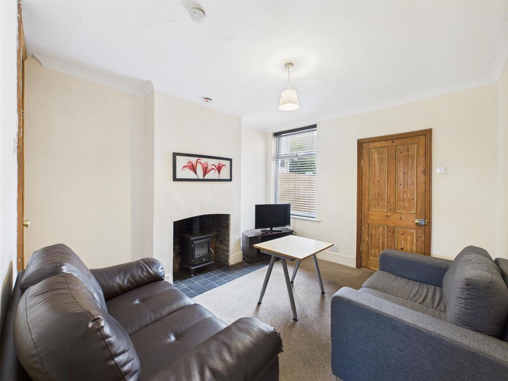 Property photo 2 of 6 Cam04063G0-Pr0095-Still002.Jpg