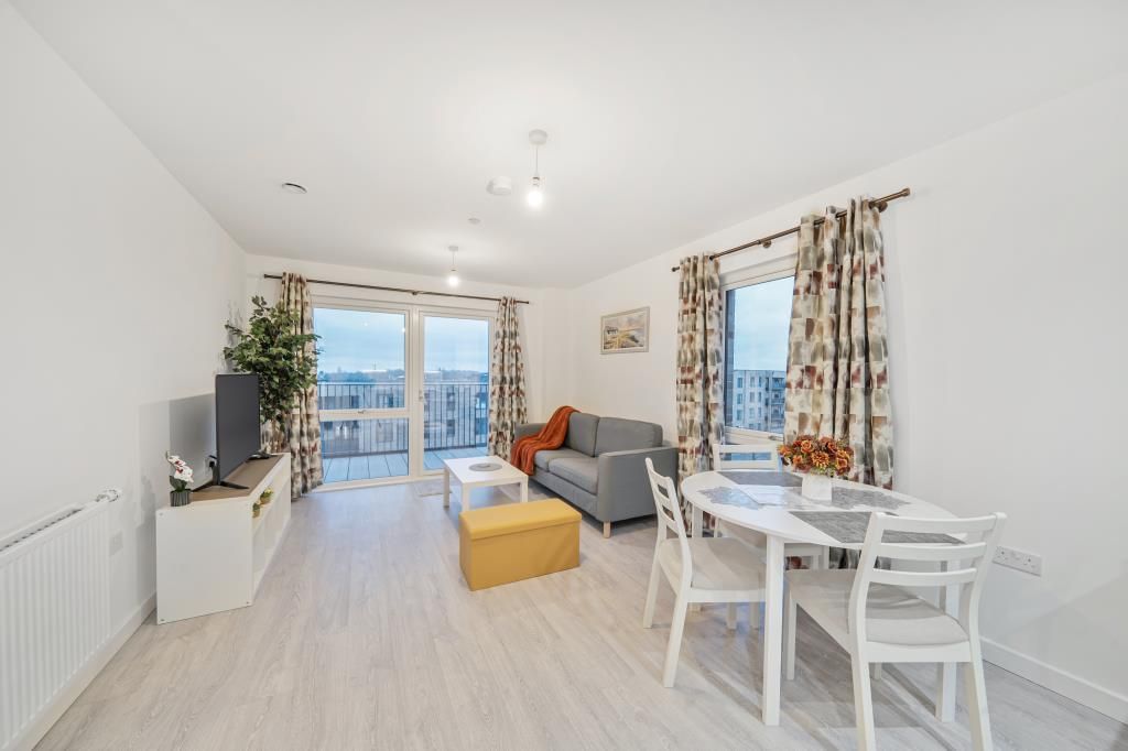 Property photo 3 of 21 Reception