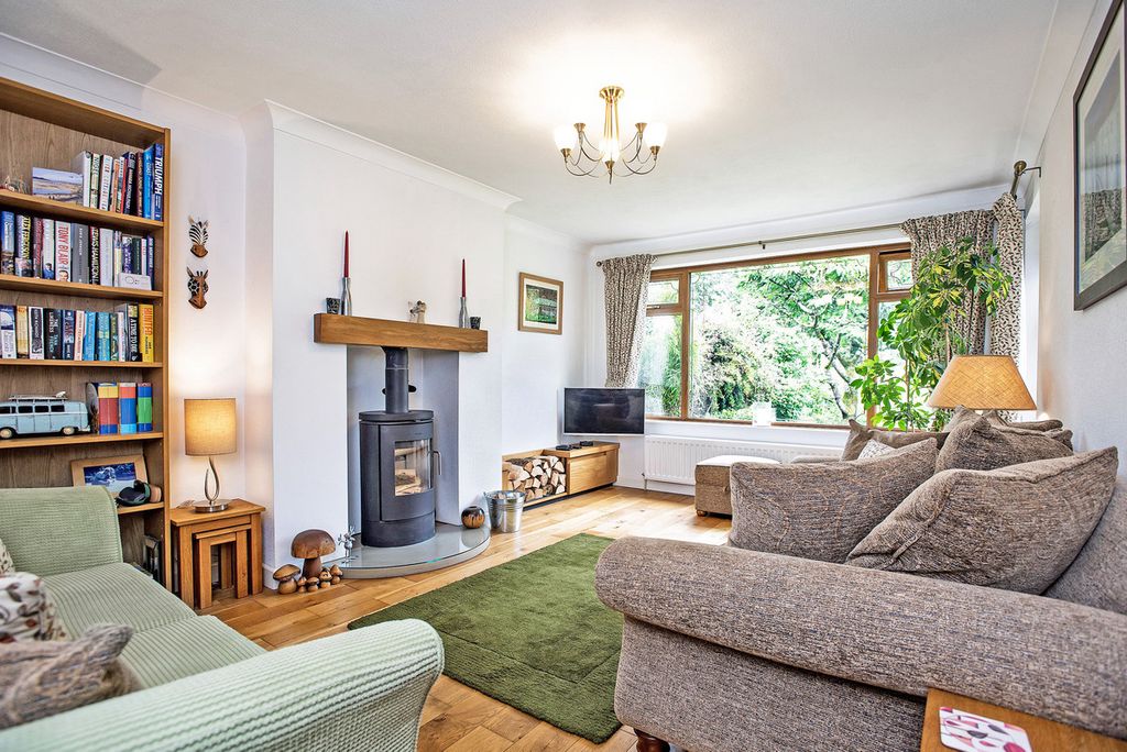 Property photo 2 of 38