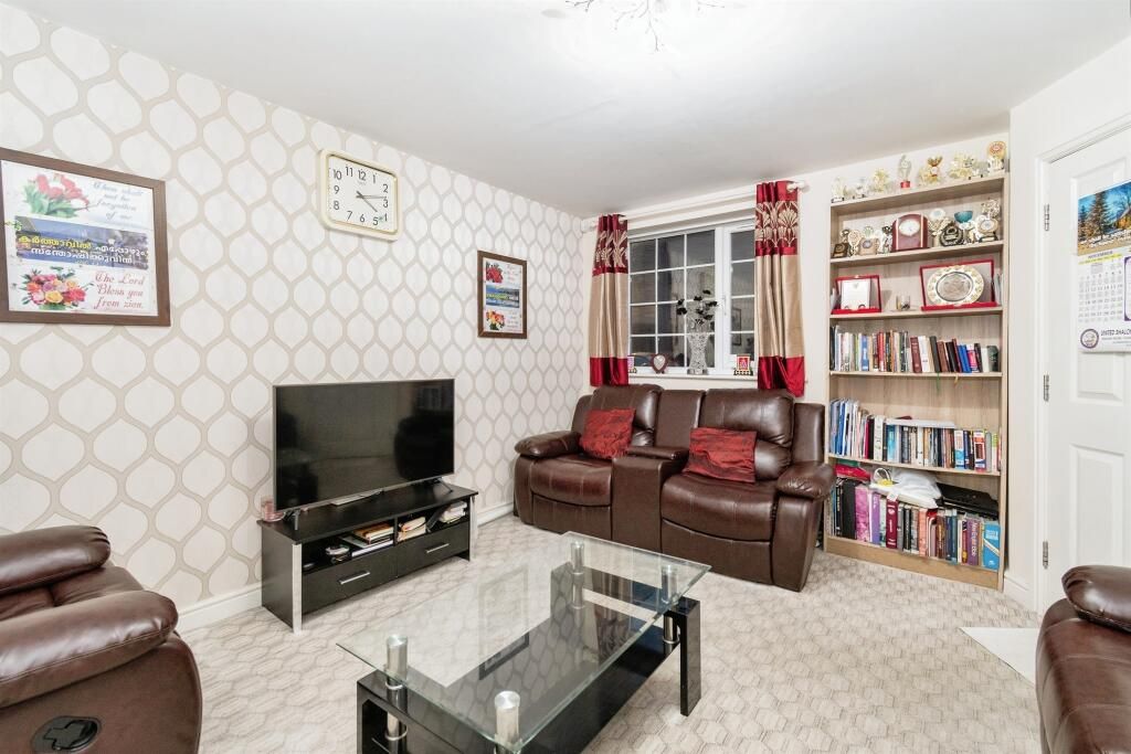 Property photo 3 of 18