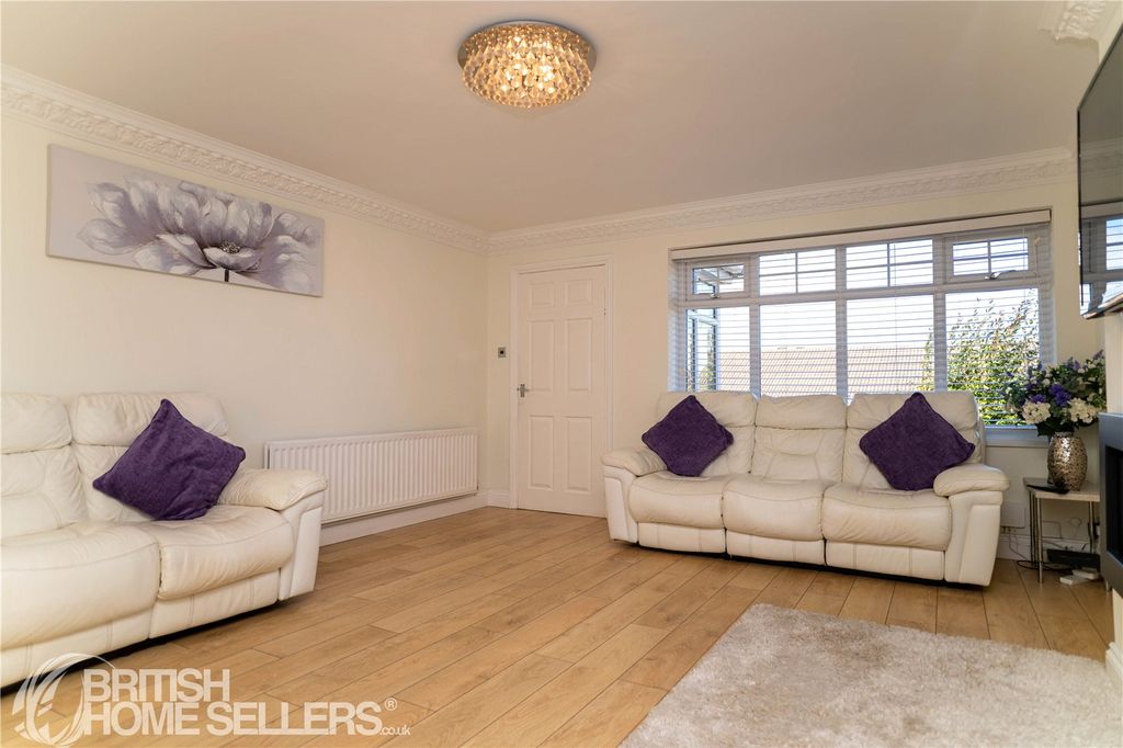Property photo 3 of 39 Picture No. 12